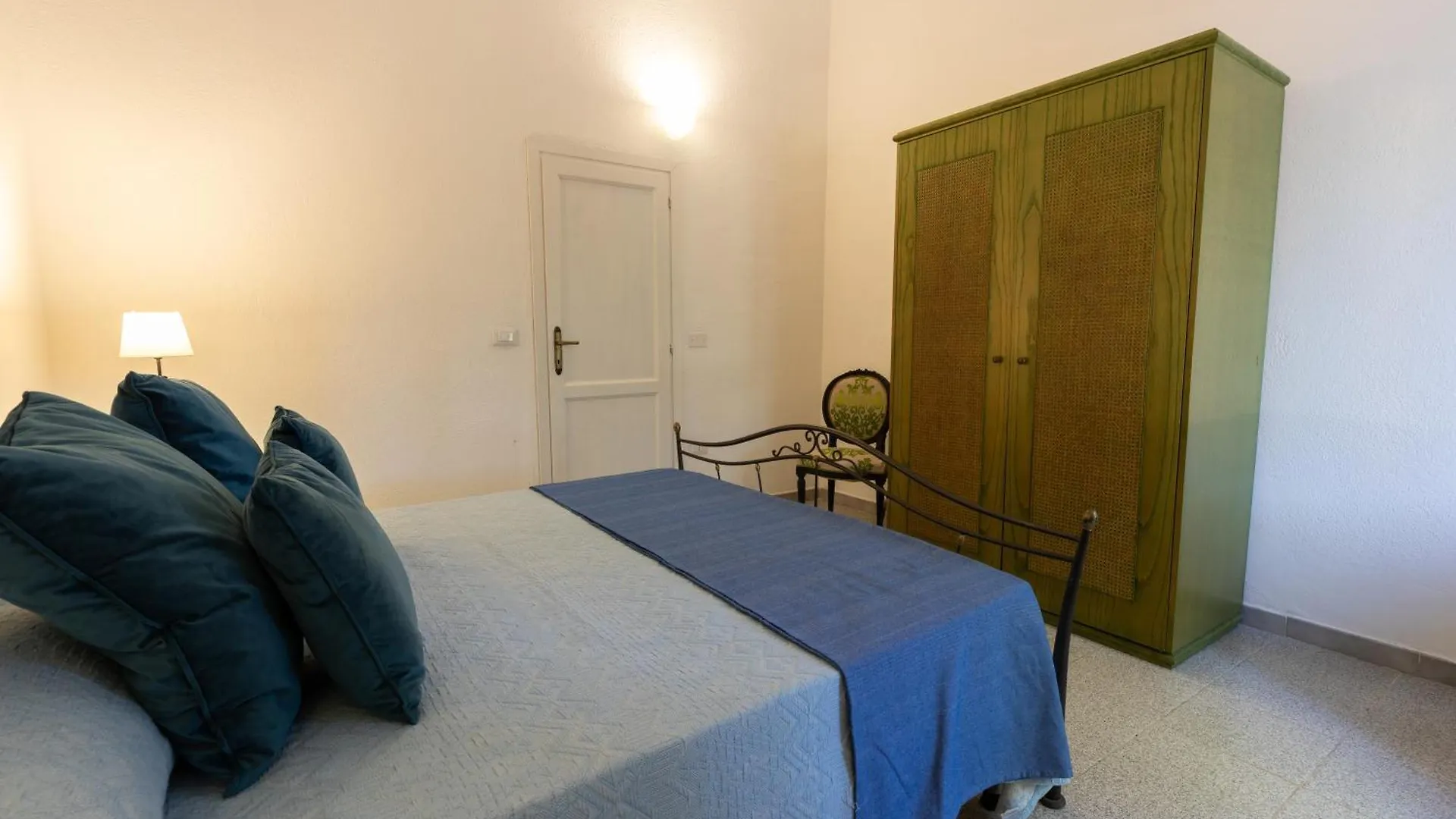 Stazzo San Teodoro L'Olivastro Piscina Condivisa Daire İtalya